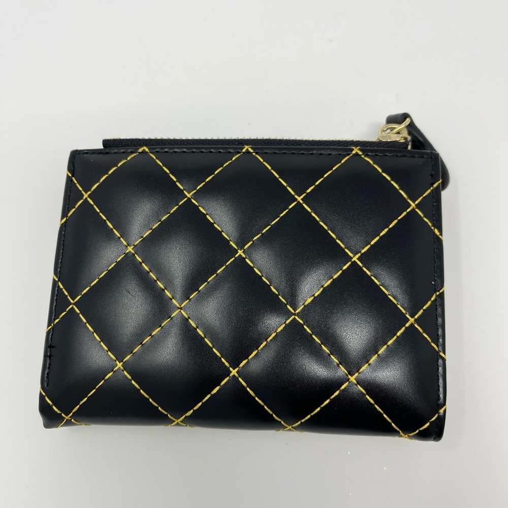 Miniso x Harry Potter Hufflepuff Black and Yellow Quilted Wallet - Picture 2 of 9